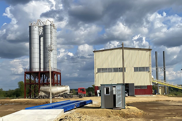 Фото завода